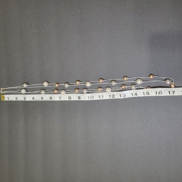Double strand long faux neutral pearls costume necklace NWOT - Picture 4 of 7